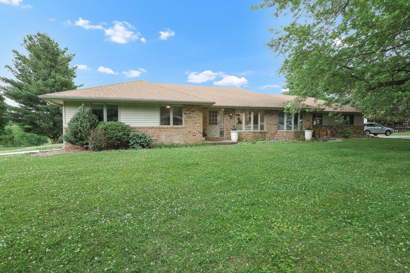 1414 Hazel Street  Pella IA 50219 photo