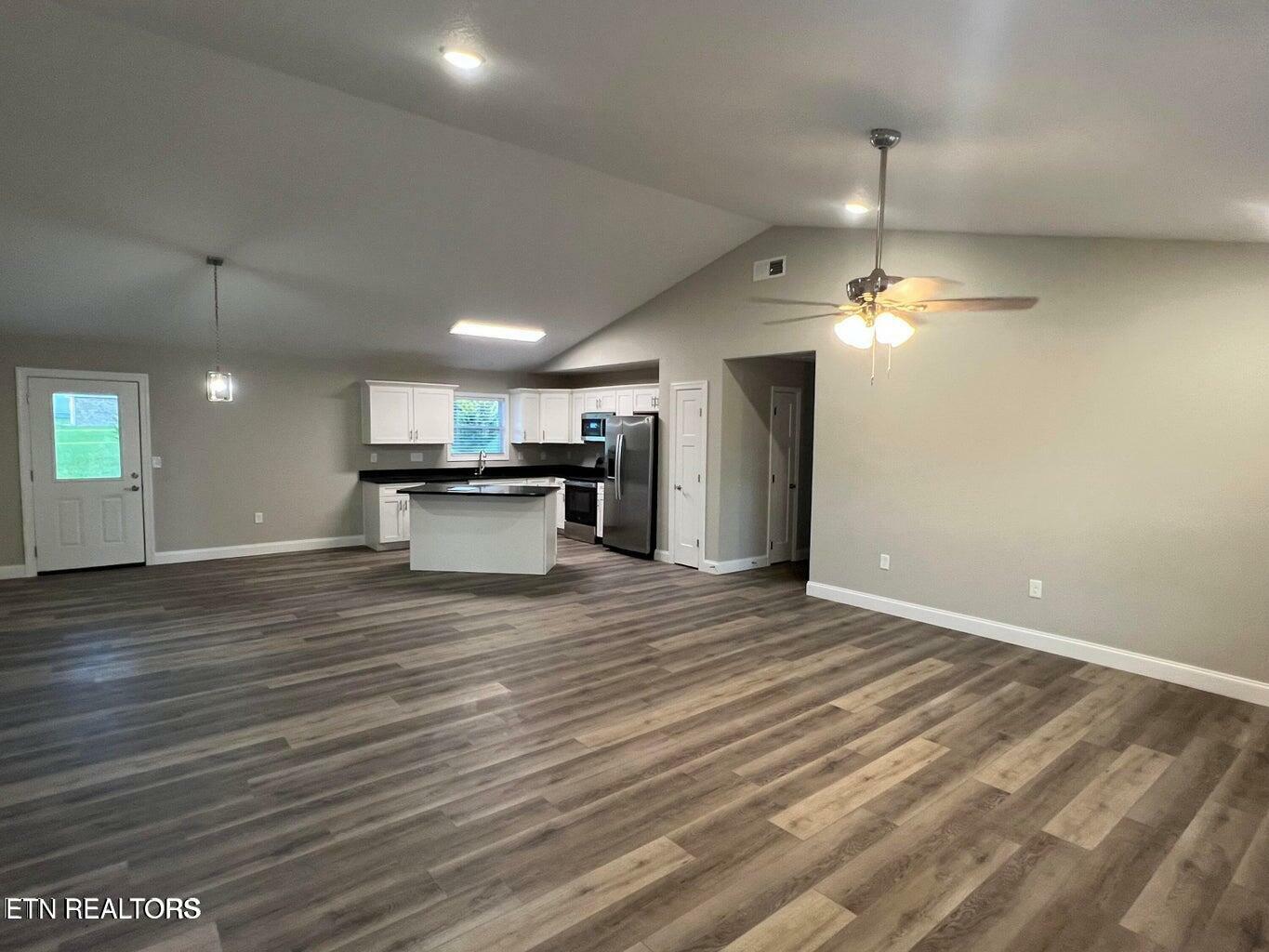 Property Photo: 453 Hinch Mountain View Rd TN 38555
