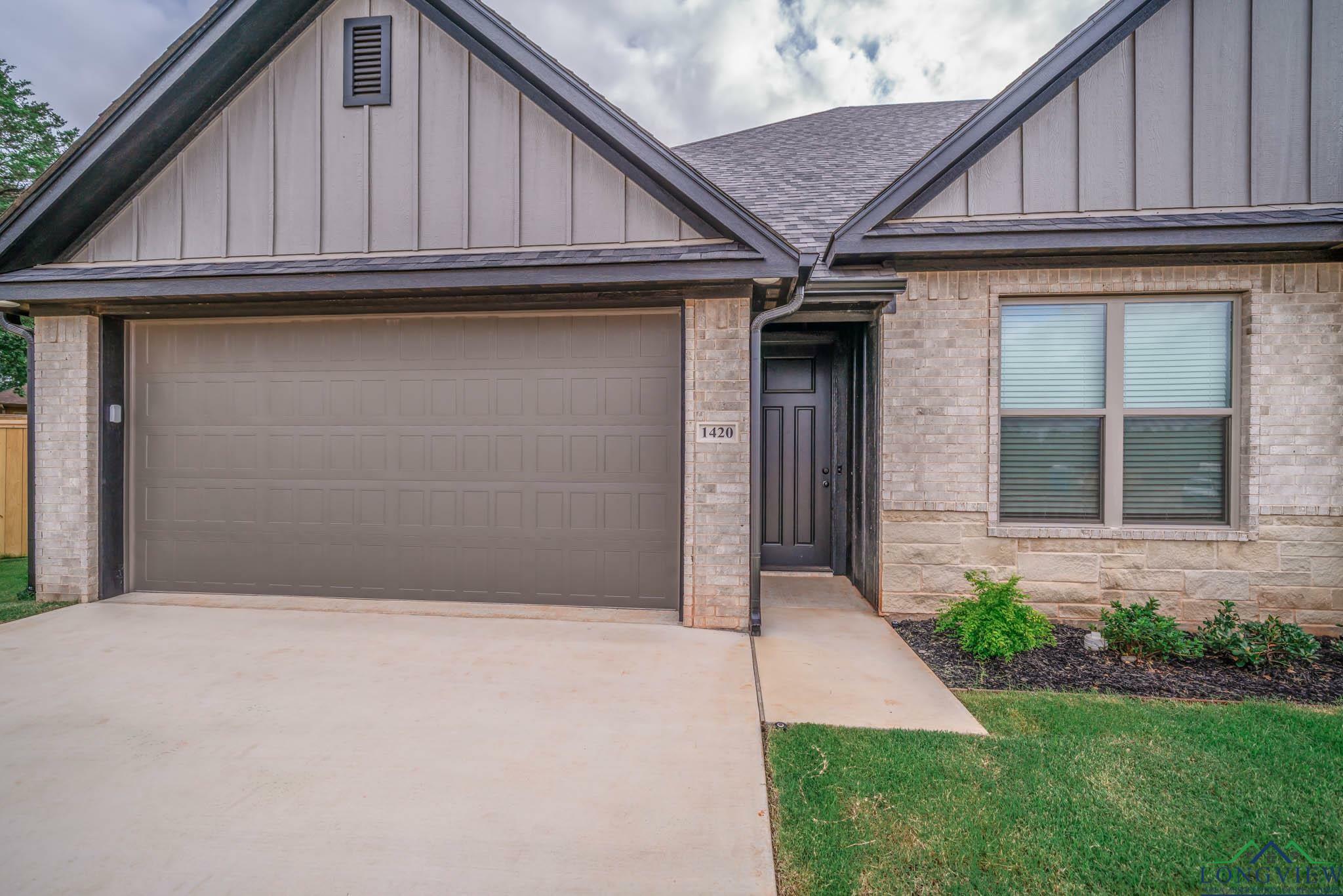 Property Photo:  1420 Page Valley Cir  TX 75601 