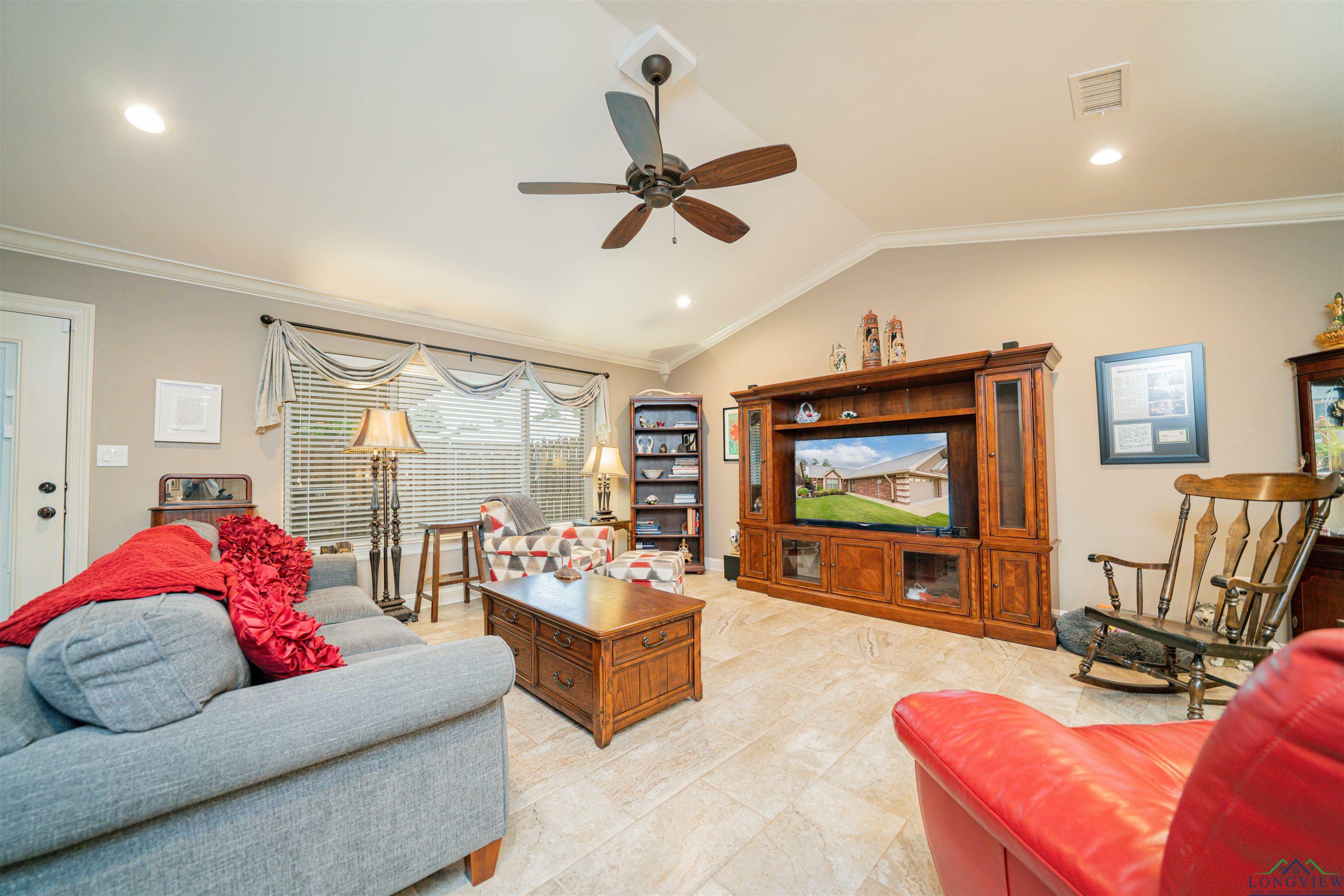 Property Photo: 1807 Yellowstone Dr. TX 75605
