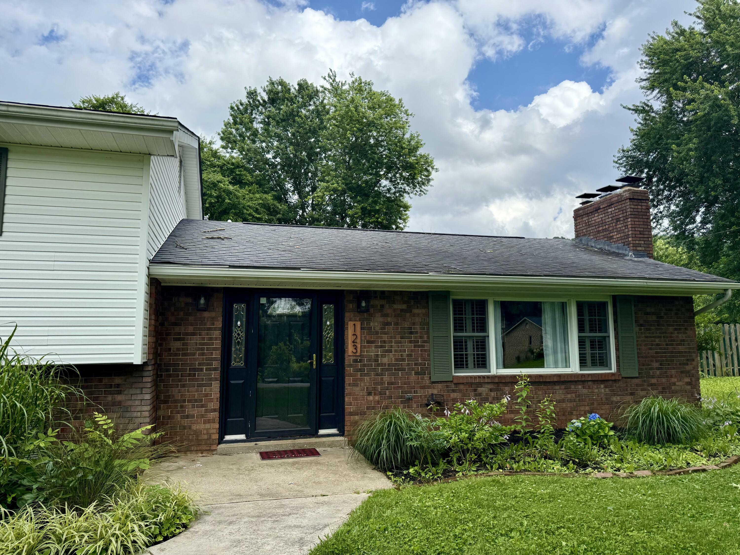 Property Photo: 123 Hillandale Drive KY 42501