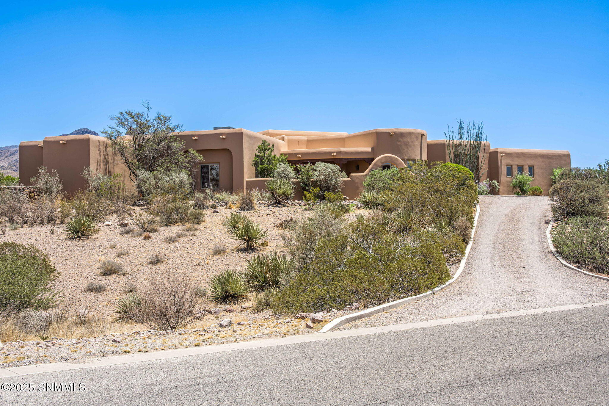 Property Photo: 4967 Homestead Court NM 88011