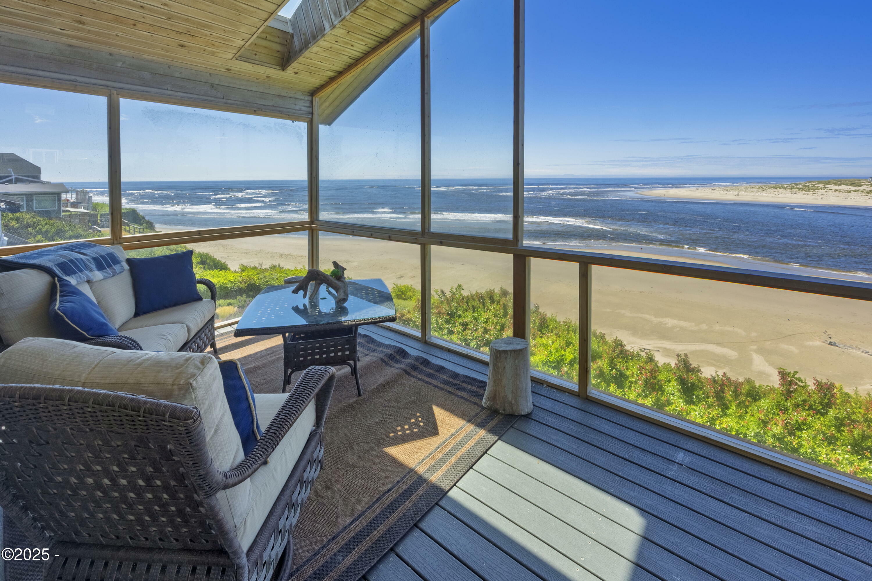 Property Photo: 962 SW Waziyata Avenue OR 97394
