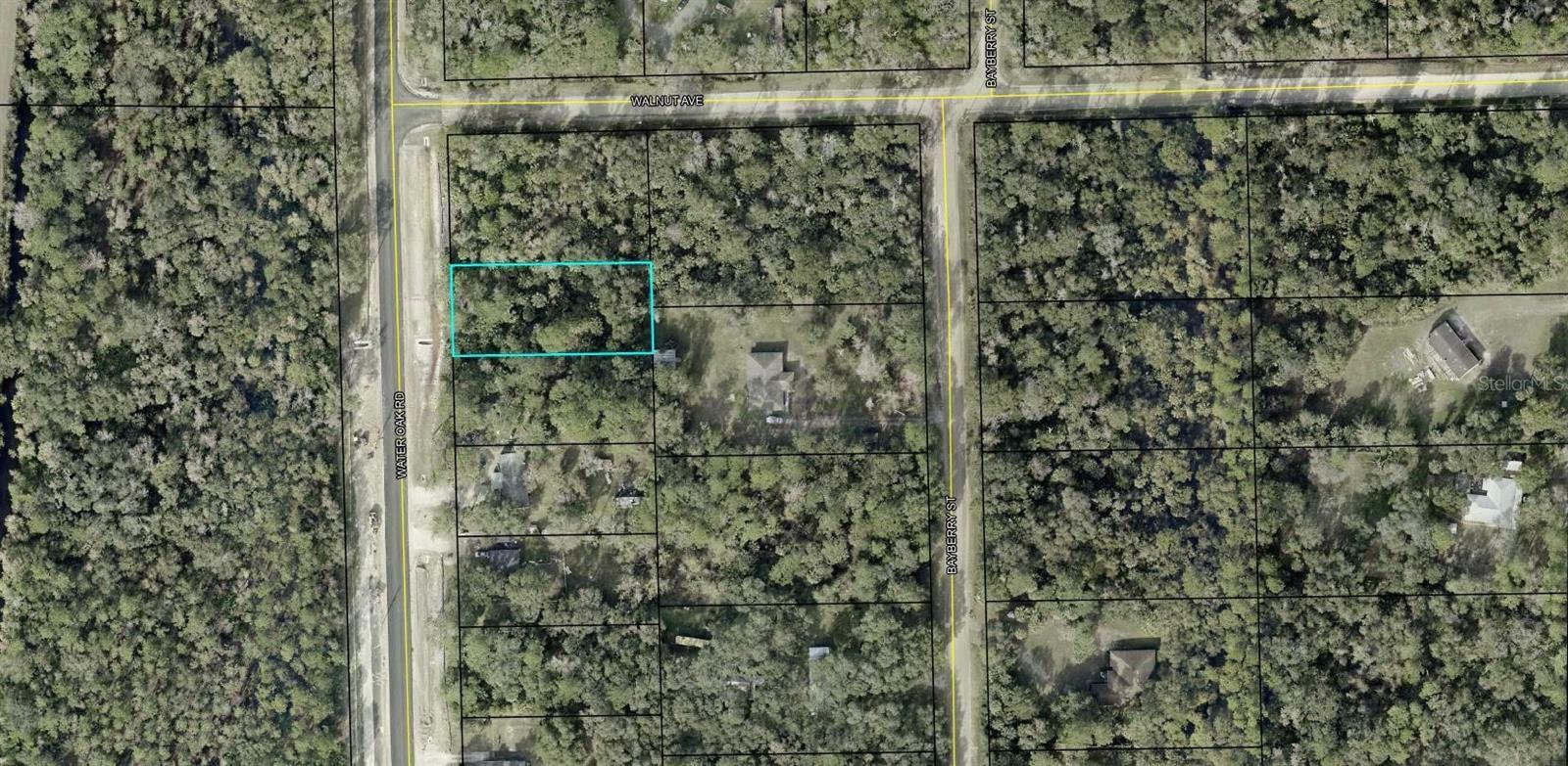 Property Photo: 2289 Water Oak Road FL 32110