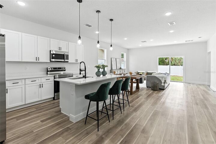 Property Photo:  230 Lucile Way  FL 32835