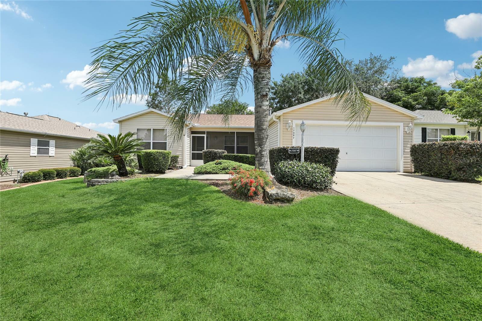 Property Photo: 17097 SE 96th Chapelwood Circle FL 32162