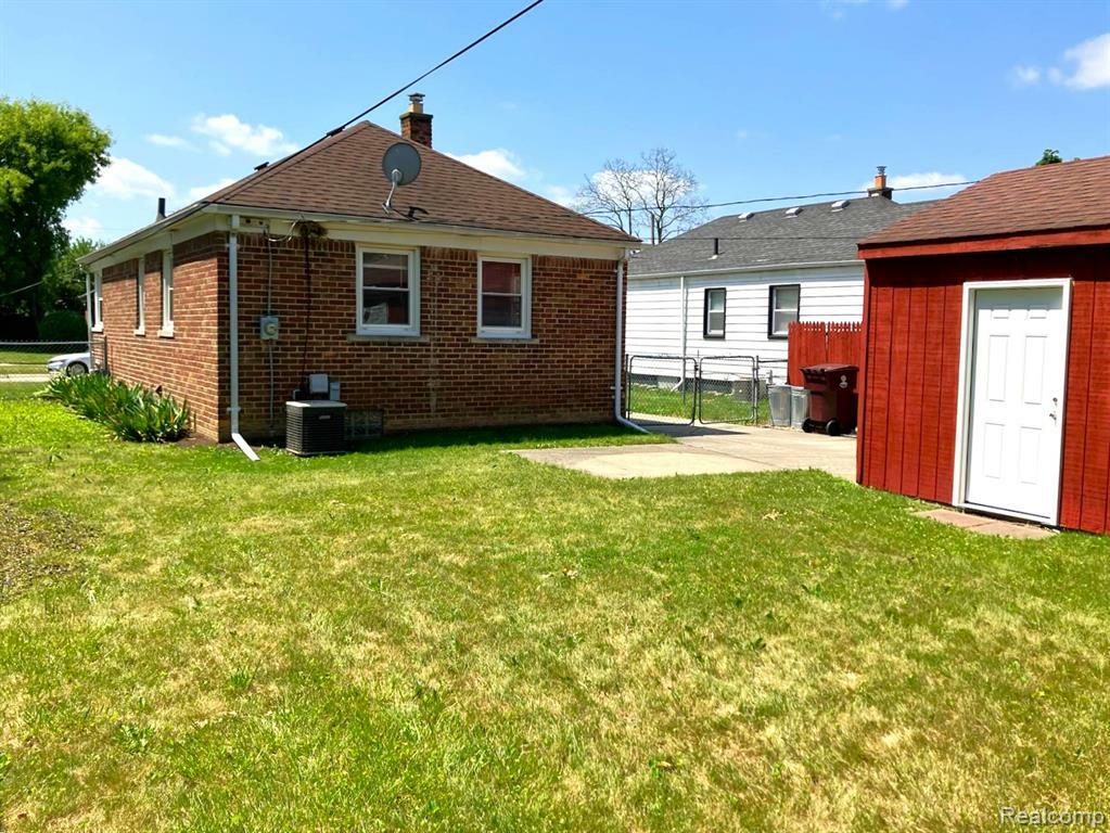 Property Photo: 8189 State Park MI 48015 1359