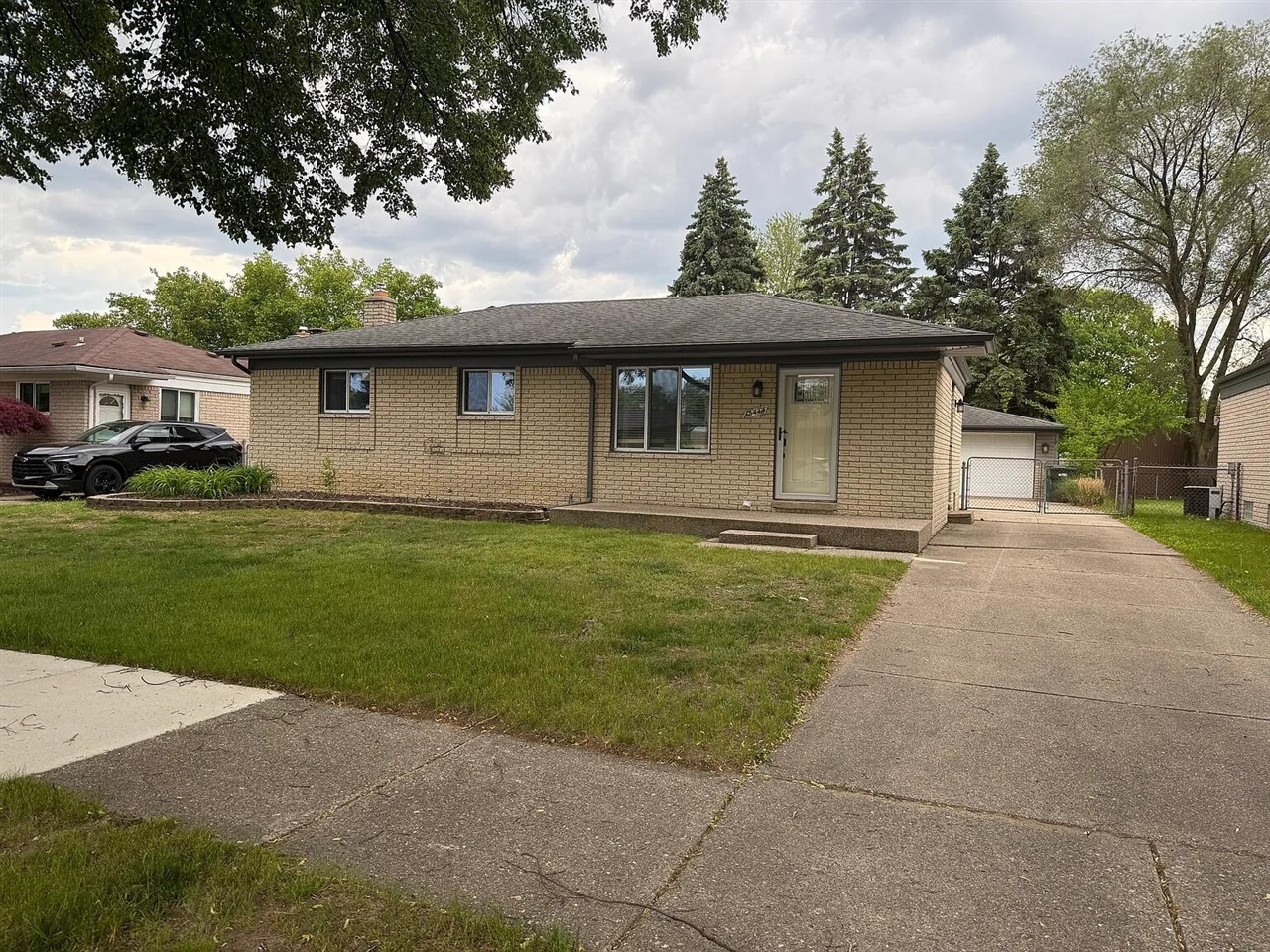 13444 Melanie Drive  Sterling Heights MI 48313 photo