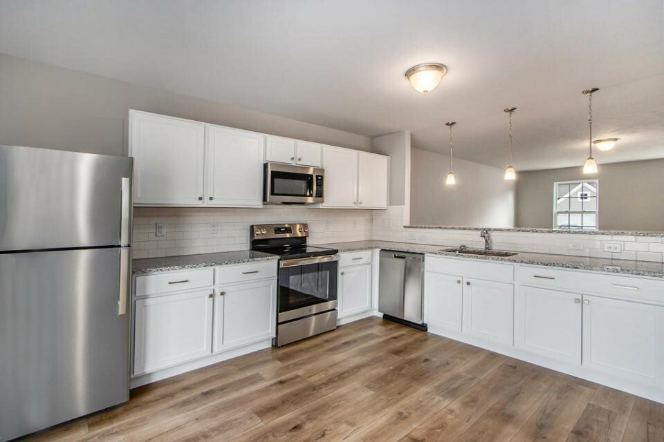 Property Photo:  604 Arizona Boulevard  MI 49093 
