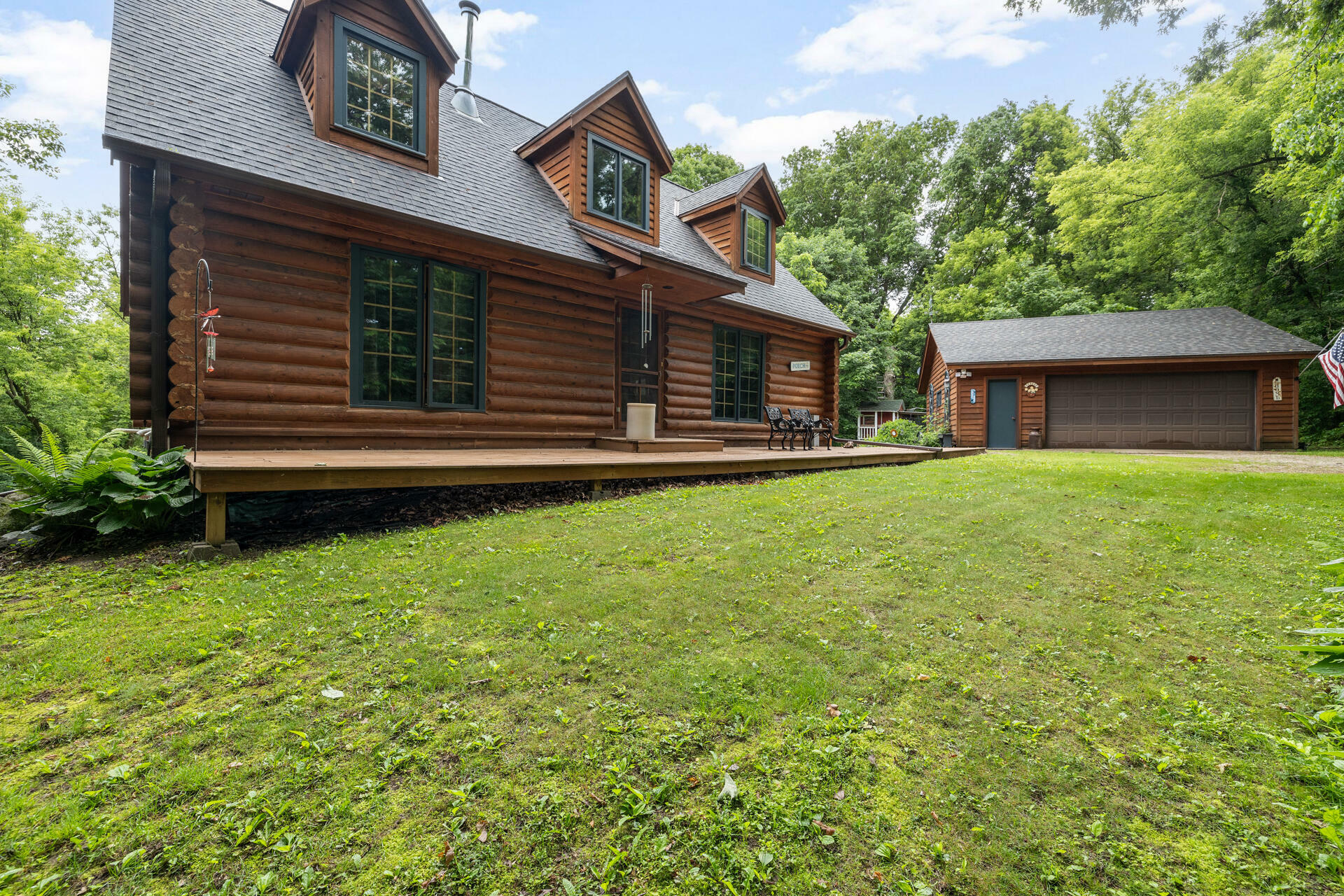 Property Photo: 6044 Pleasant Hill Rd WI 53027
