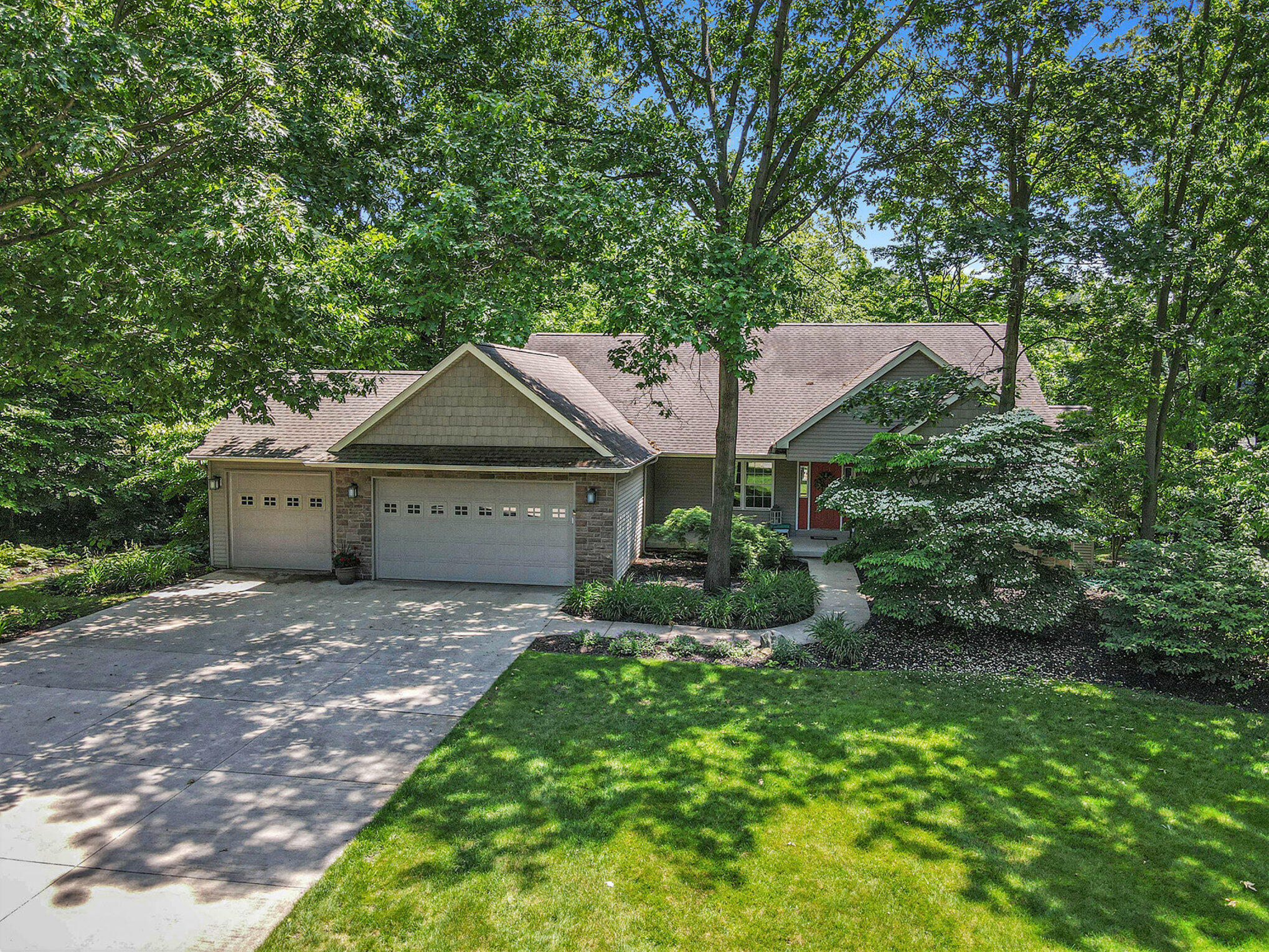 Property Photo: 3314 Westview Court MI 49010