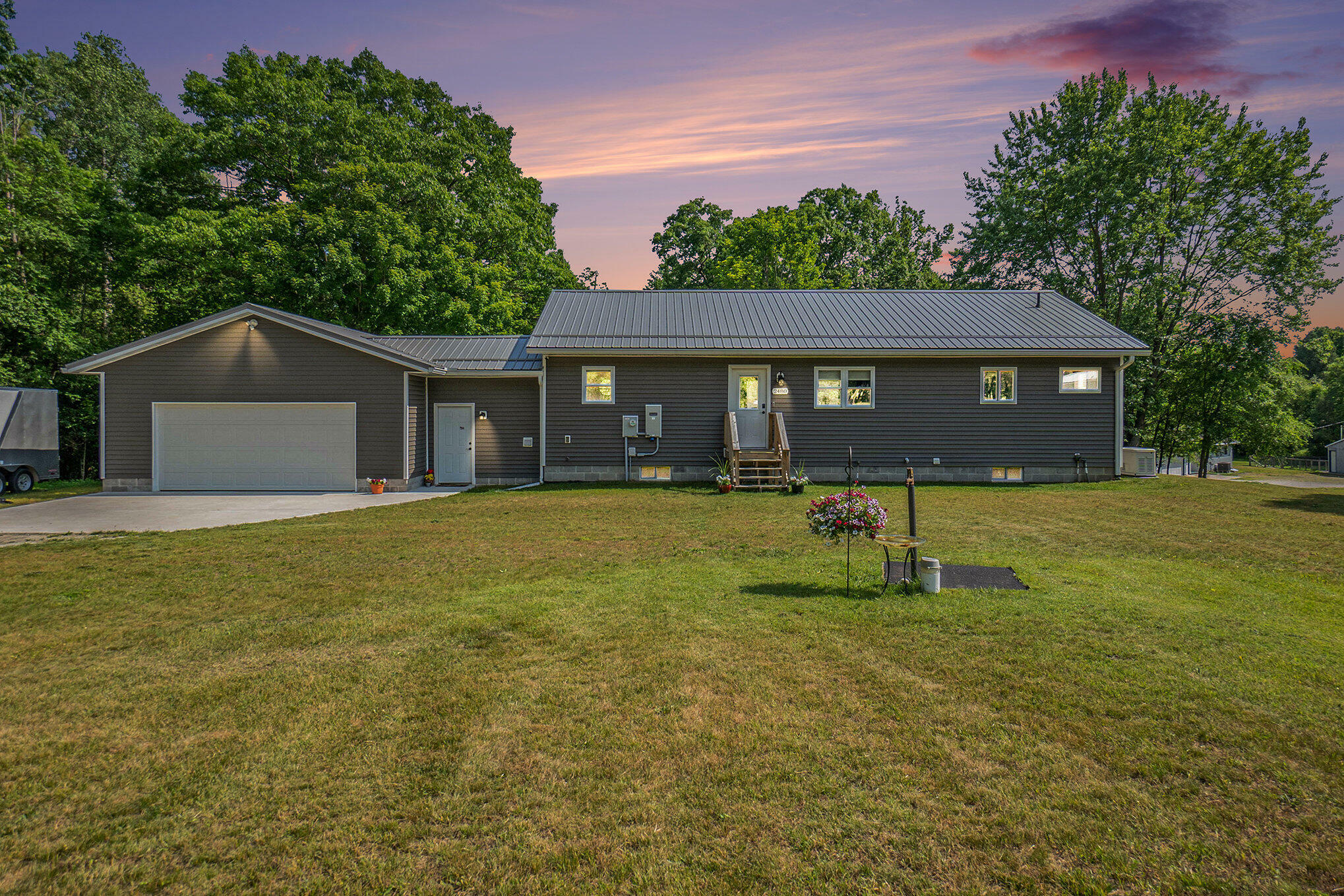 2480 S 148th Avenue  Hesperia MI 49421 photo