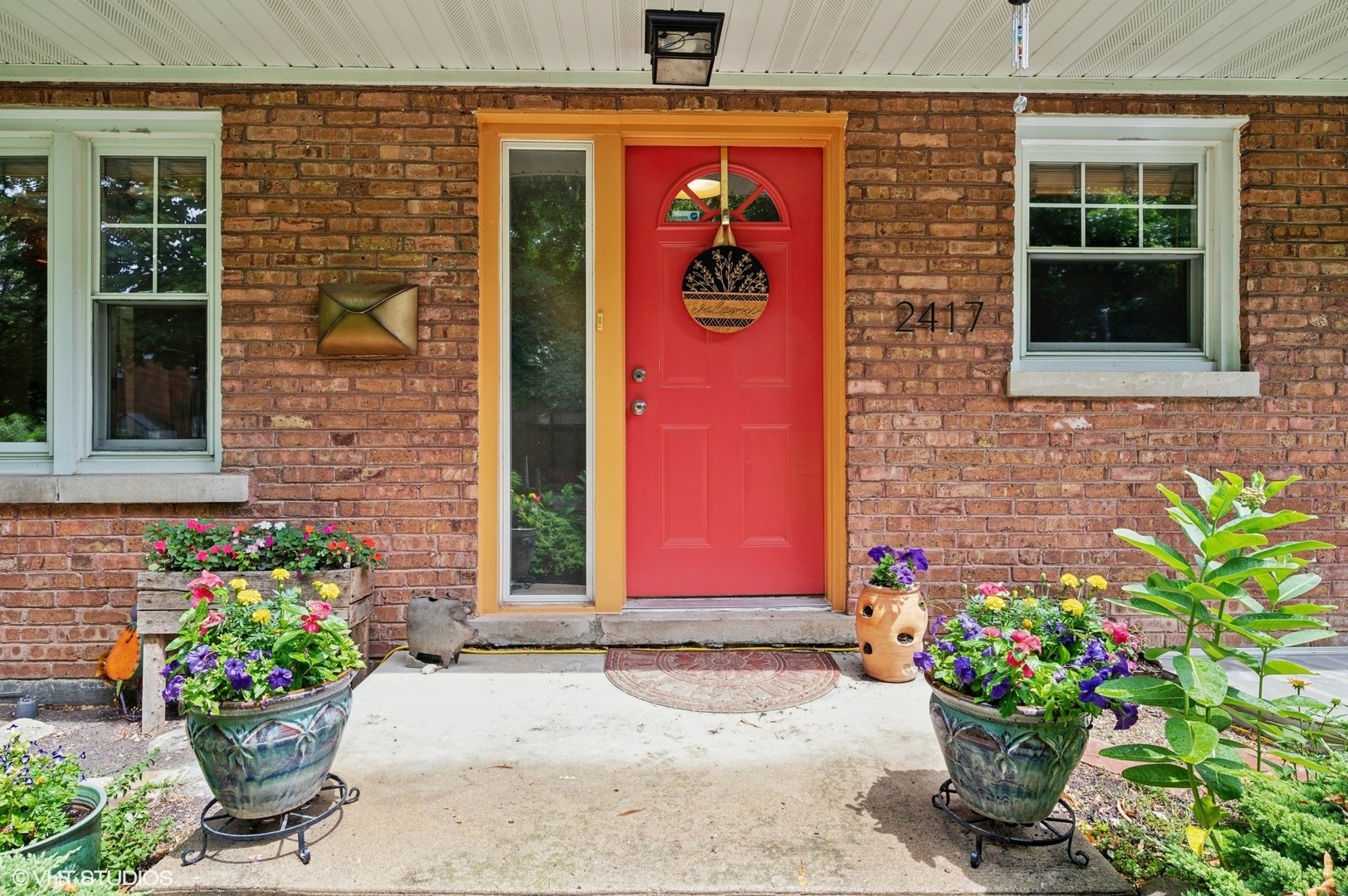Property Photo: 2417 Lyons Street IL 60201