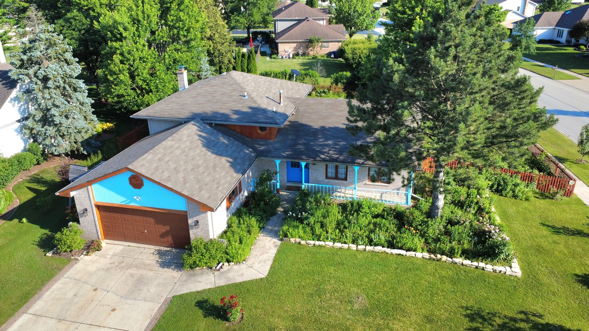 Property Photo: 9931 Sussex Court IL 60448