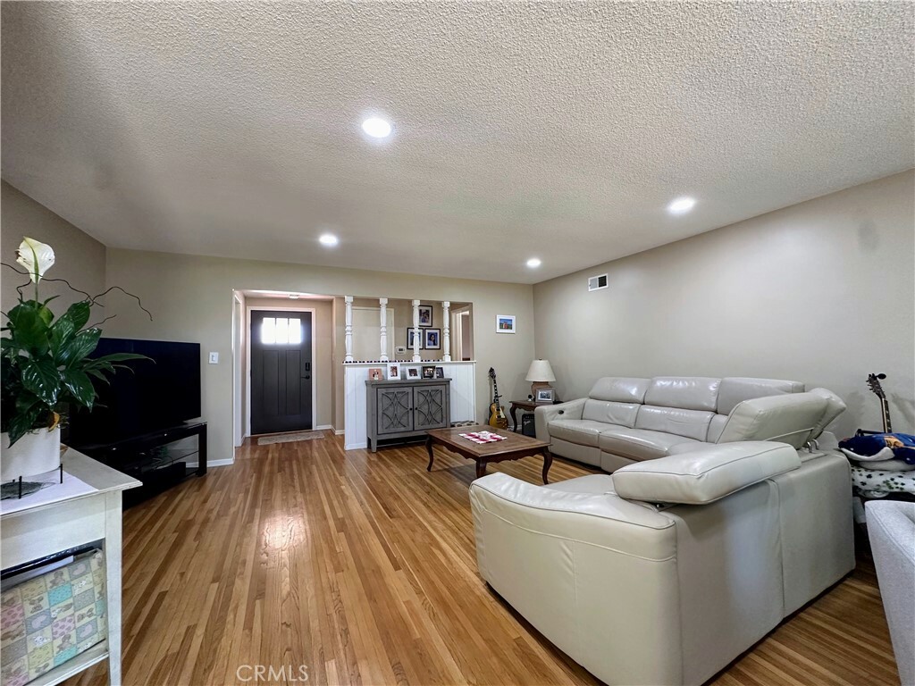 Property Photo: 22709 Elm Avenue CA 90505