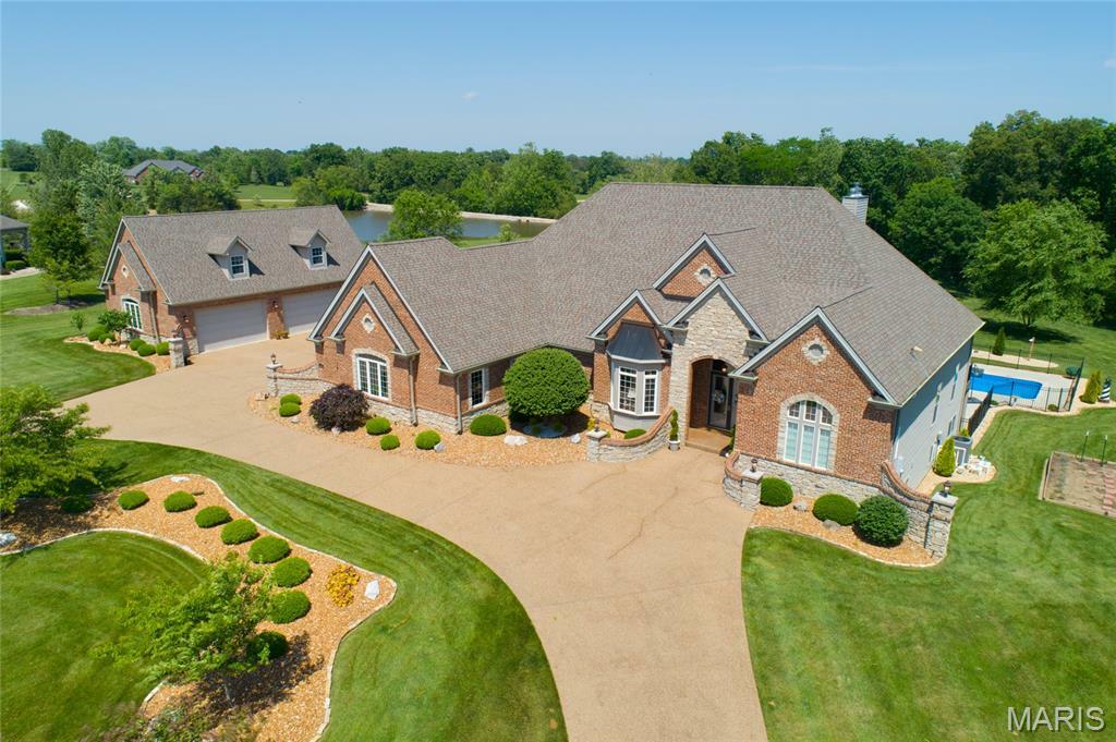 Property Photo:  204 Logans Court  MO 63348 