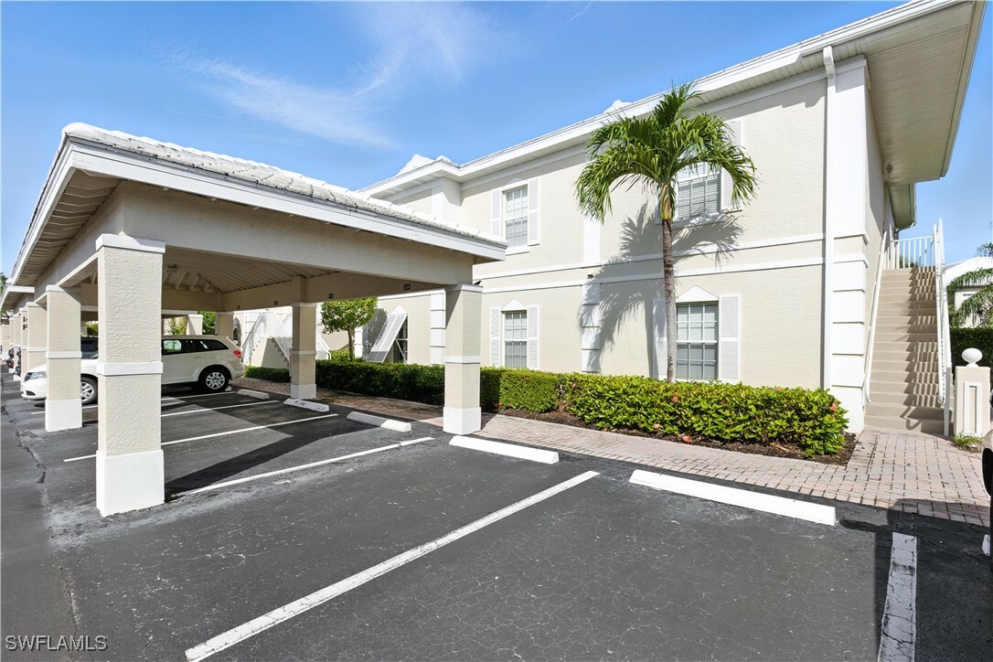 Property Photo: 1415 Sweetwater Cove 104 FL 34110