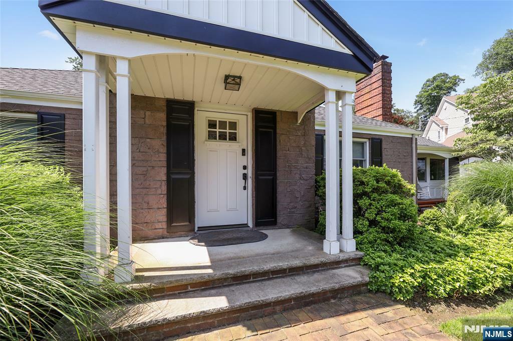Property Photo:  19 Mountain Ridge  NJ 07470 