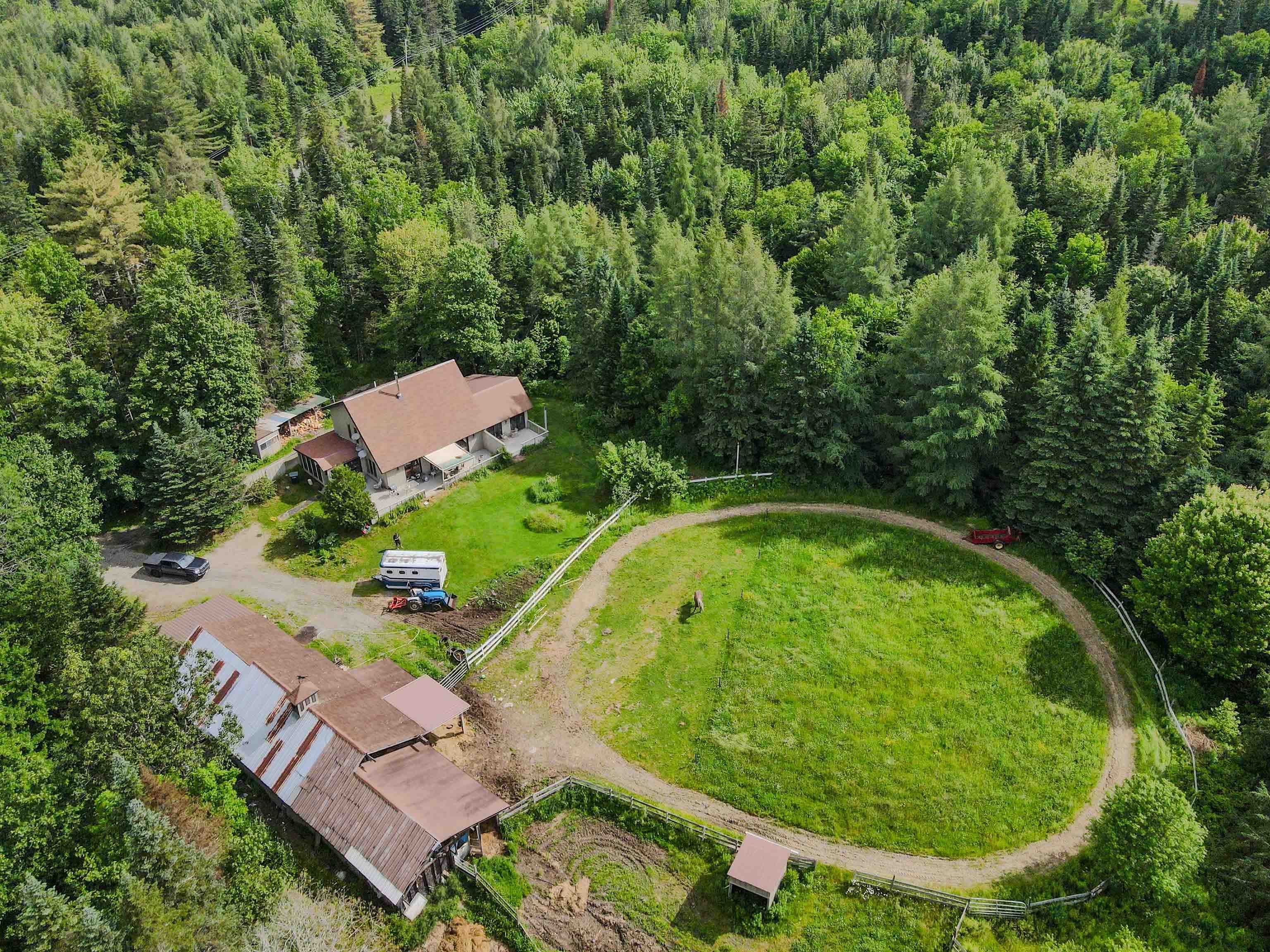 Property Photo: 2054 Whitefield Road NH 03574