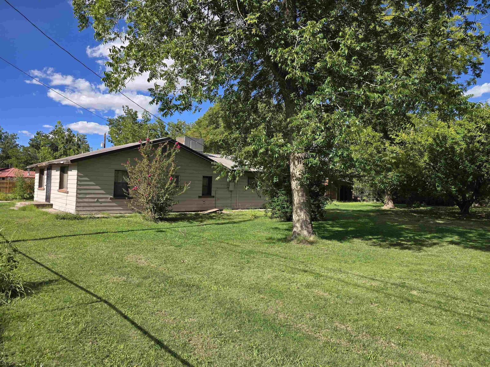 Property Photo:  1008 3rd St  NM 88352 