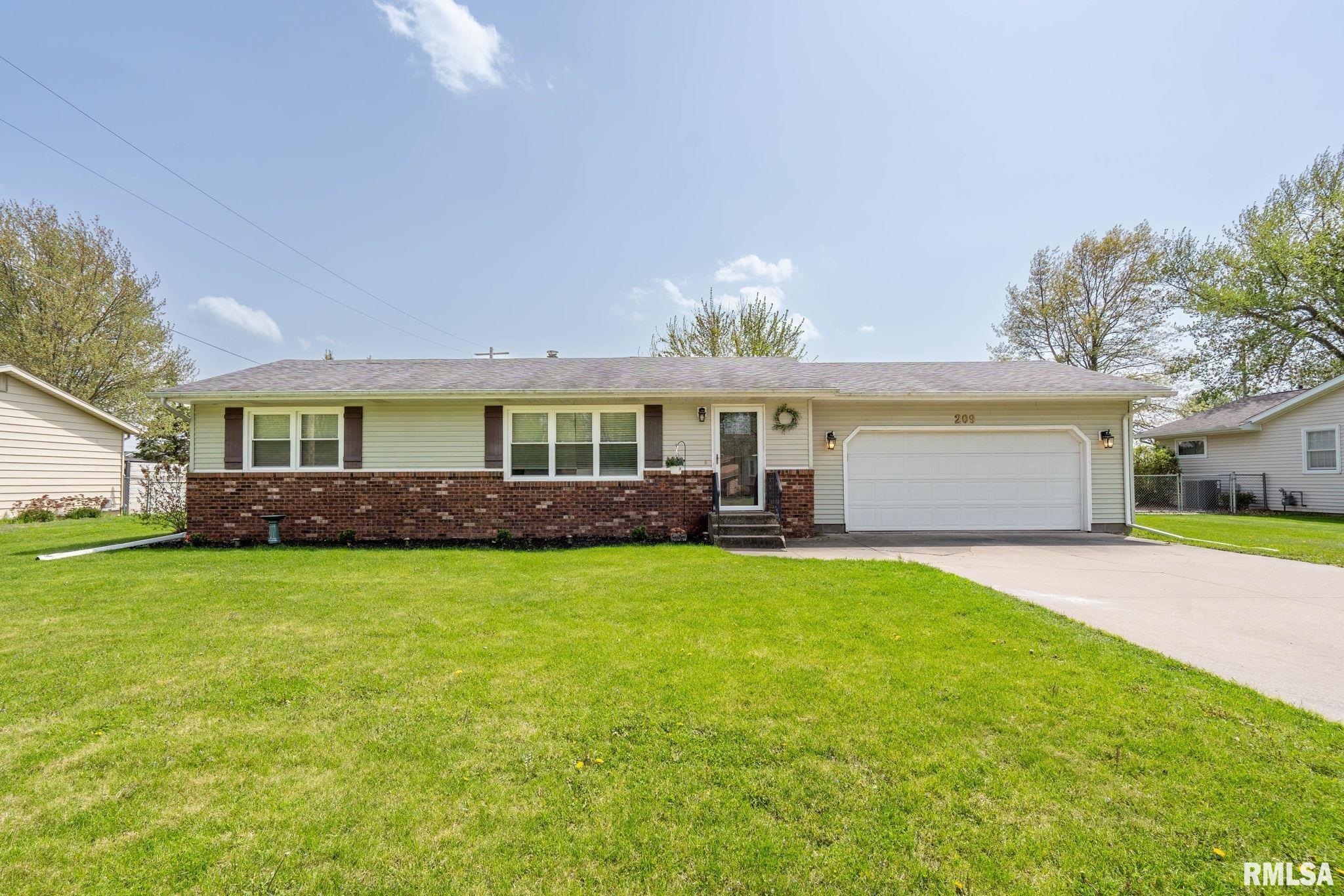 Property Photo:  209 Hilltop Street  IL 61241 