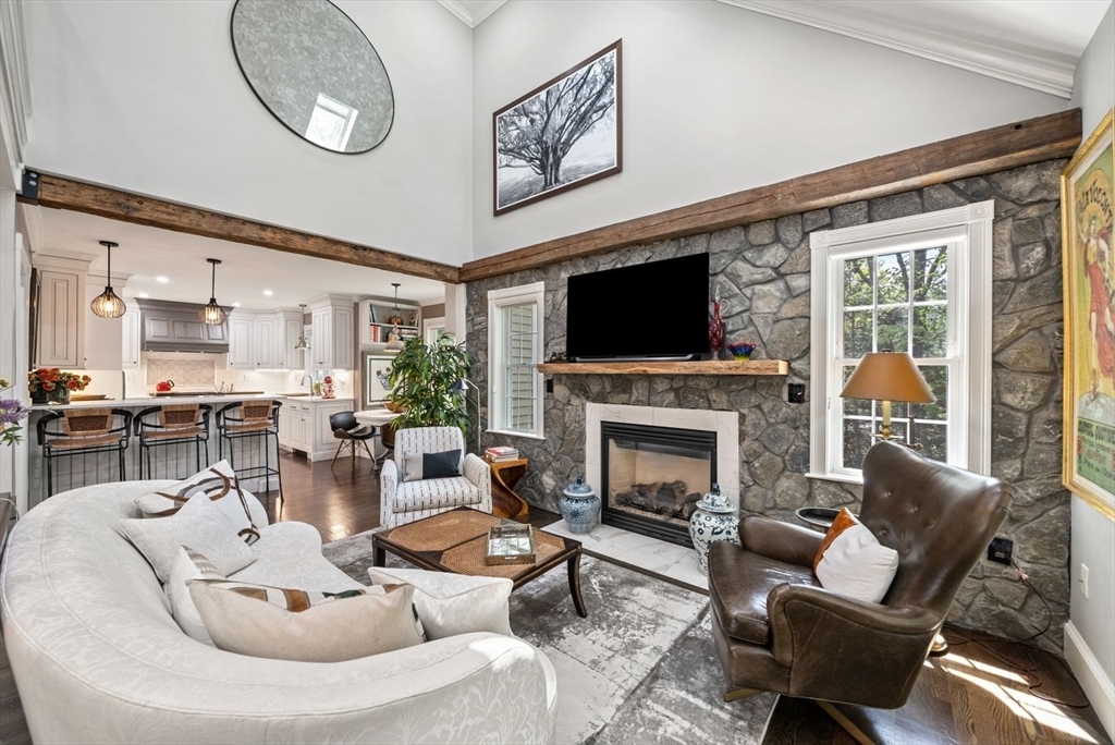 Property Photo:  7 Lane Farm Dr  MA 01730 