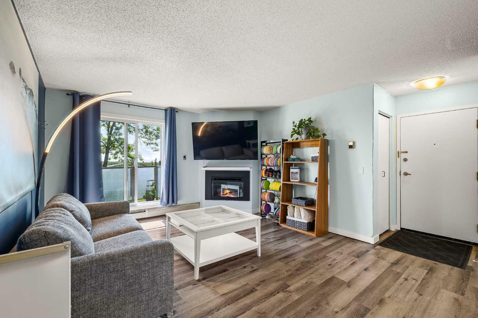Property Photo: 1714 Edenwold Heights NW 1714 AB T3A 3V2