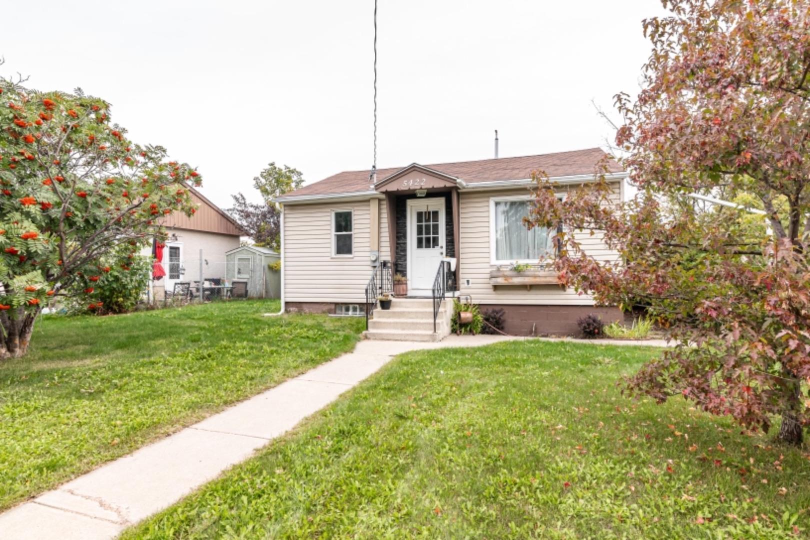 Photo de la propriété: 5422 38 Street AB T4N 0X6