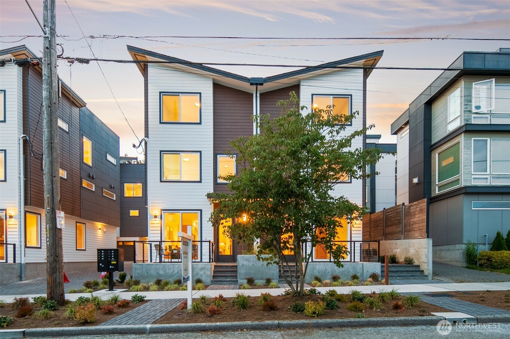 1742 B NW 62nd Street  Seattle WA 98107 photo