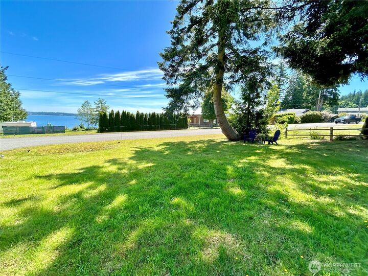 Property Photo:  144 E Hemlock Street  WA 98365 