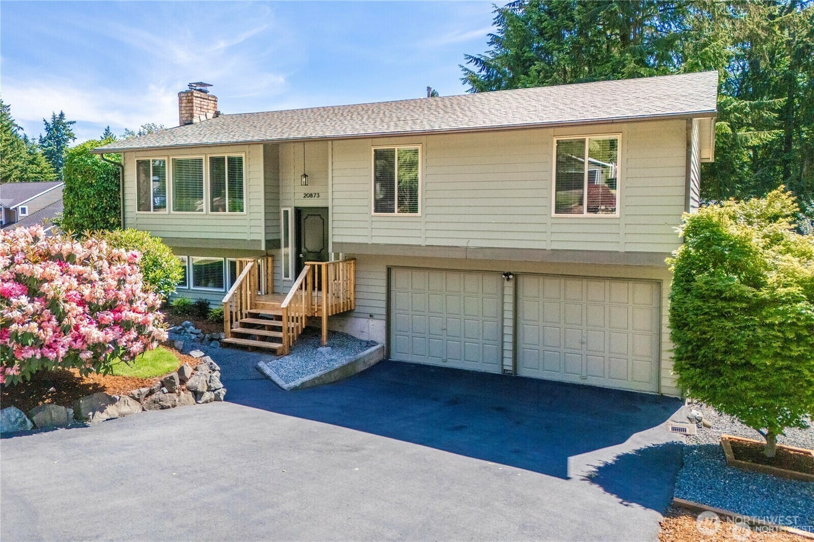 20873  2nd Place SW  Normandy Park WA 98166 photo