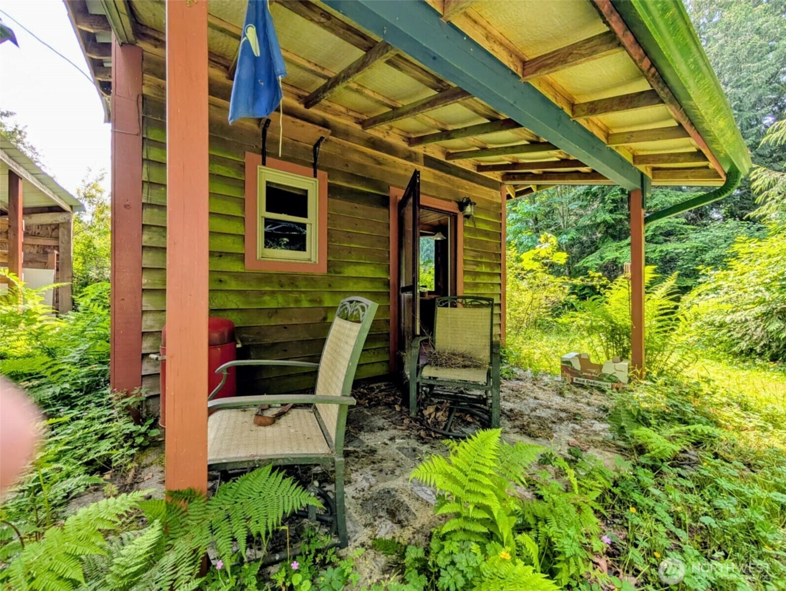Property Photo: 12508 Kellogg Lake Road WA 98294