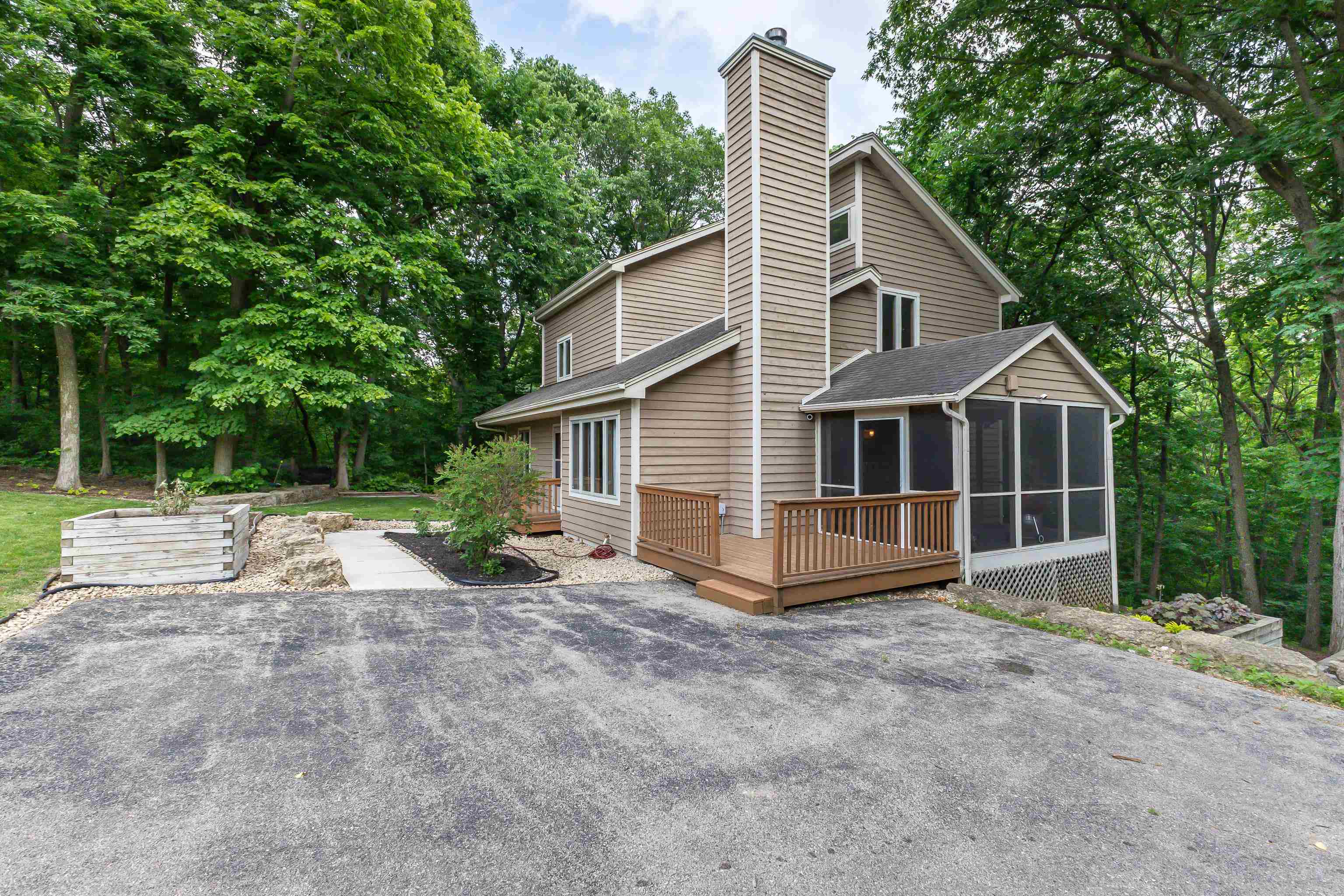 Property Photo: 263 Blackhawk Trace IL 61036