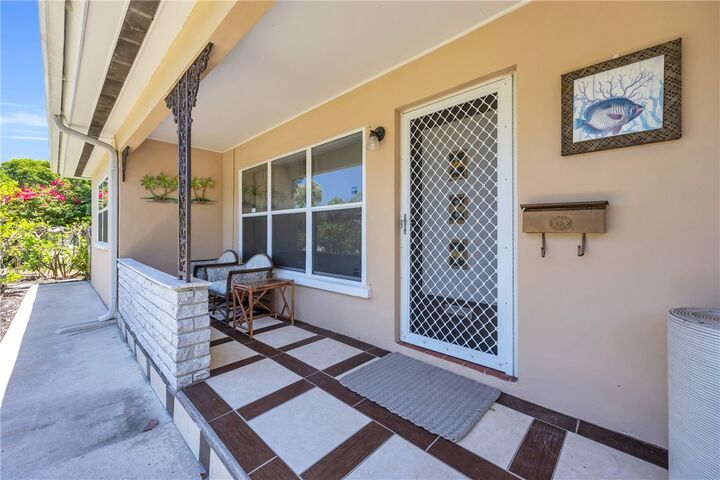 Property Photo:  843 22nd Place  FL 32960 