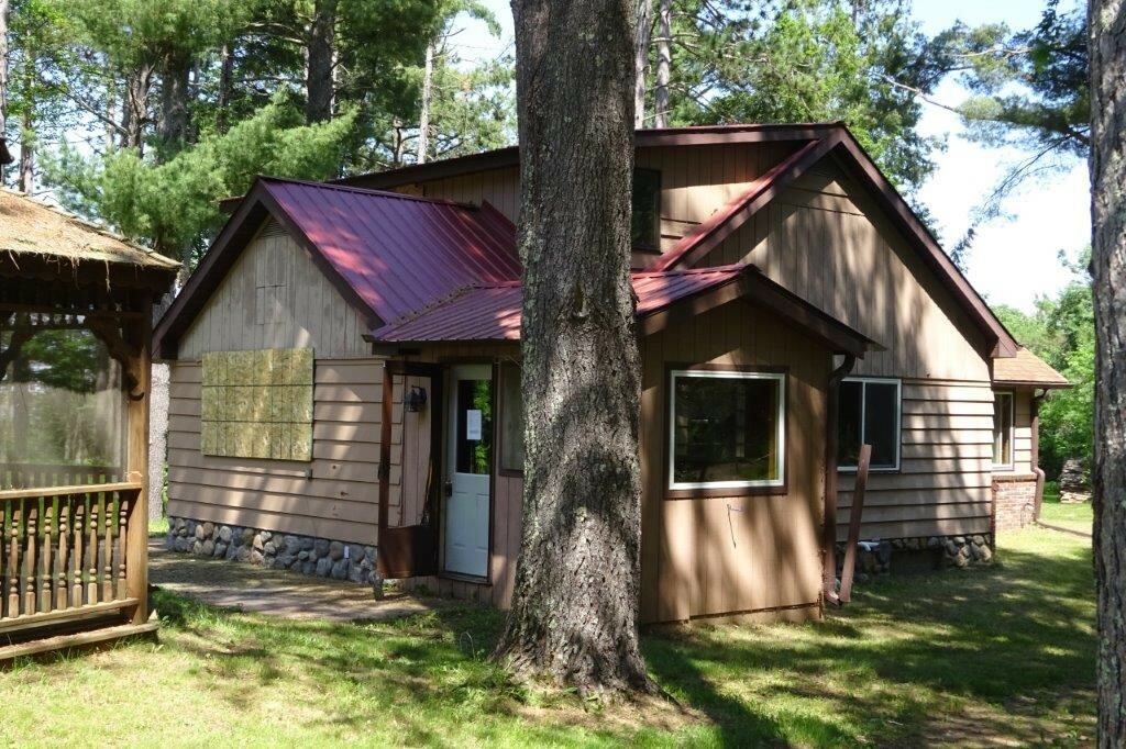 Property Photo:  871 N Elm Park Drive  WI 54835 