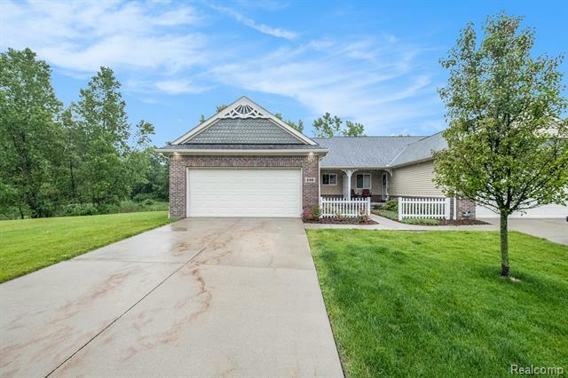 698 Shoreline Drive  Fenton MI 48430 photo