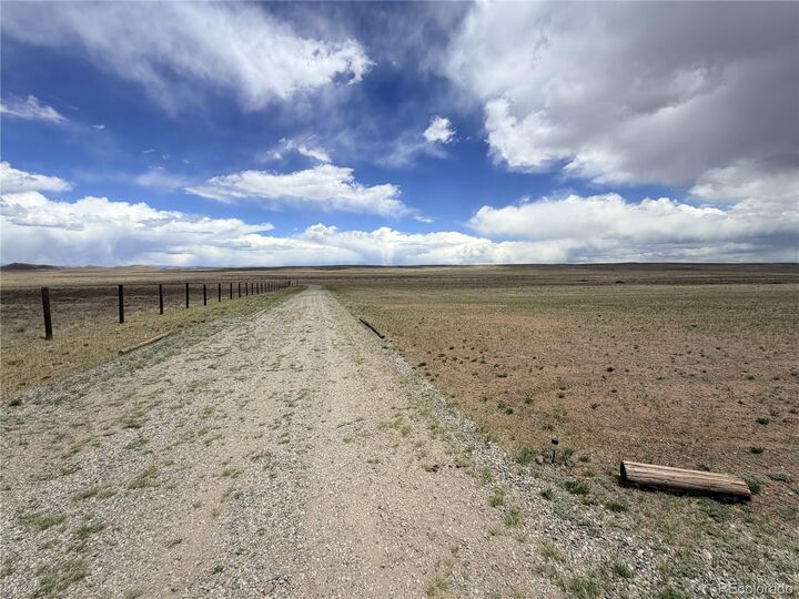 Property Photo: 620 Stirrup Road CO 80449