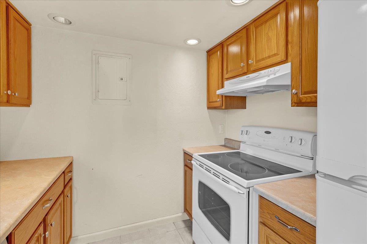 Property Photo: 3137 Seacrest Avenue 17 CA 93933