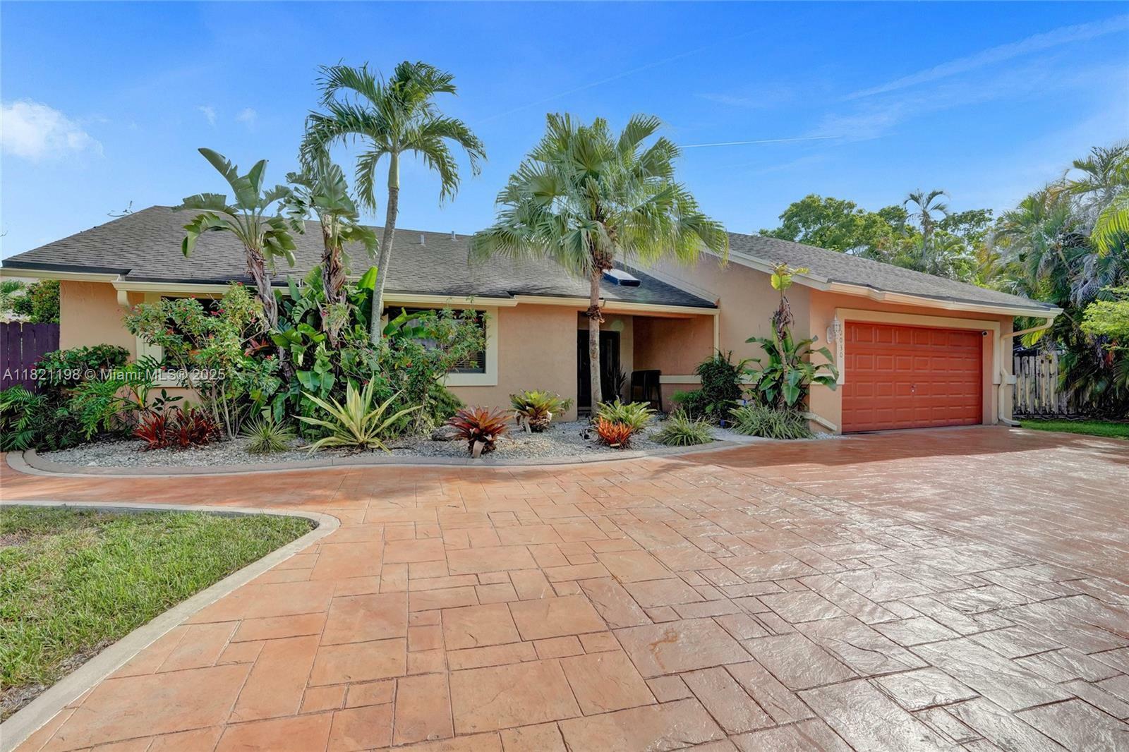 10030 SW 8th St  Pembroke Pines FL 33025 photo
