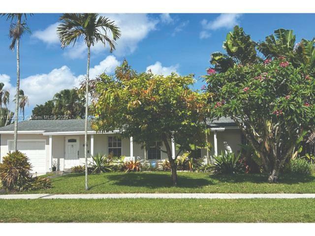 10463 SW 124th Pl  Miami FL 33186 photo