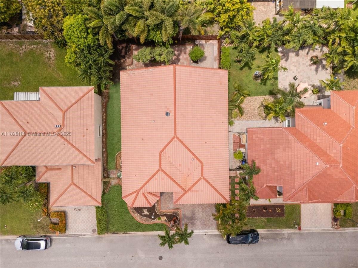 Property Photo:  11581 SW 10th Ct  FL 33025 