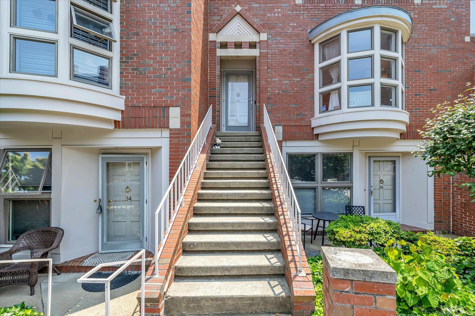 Property Photo: 40 Temple Court 40 CT 06511