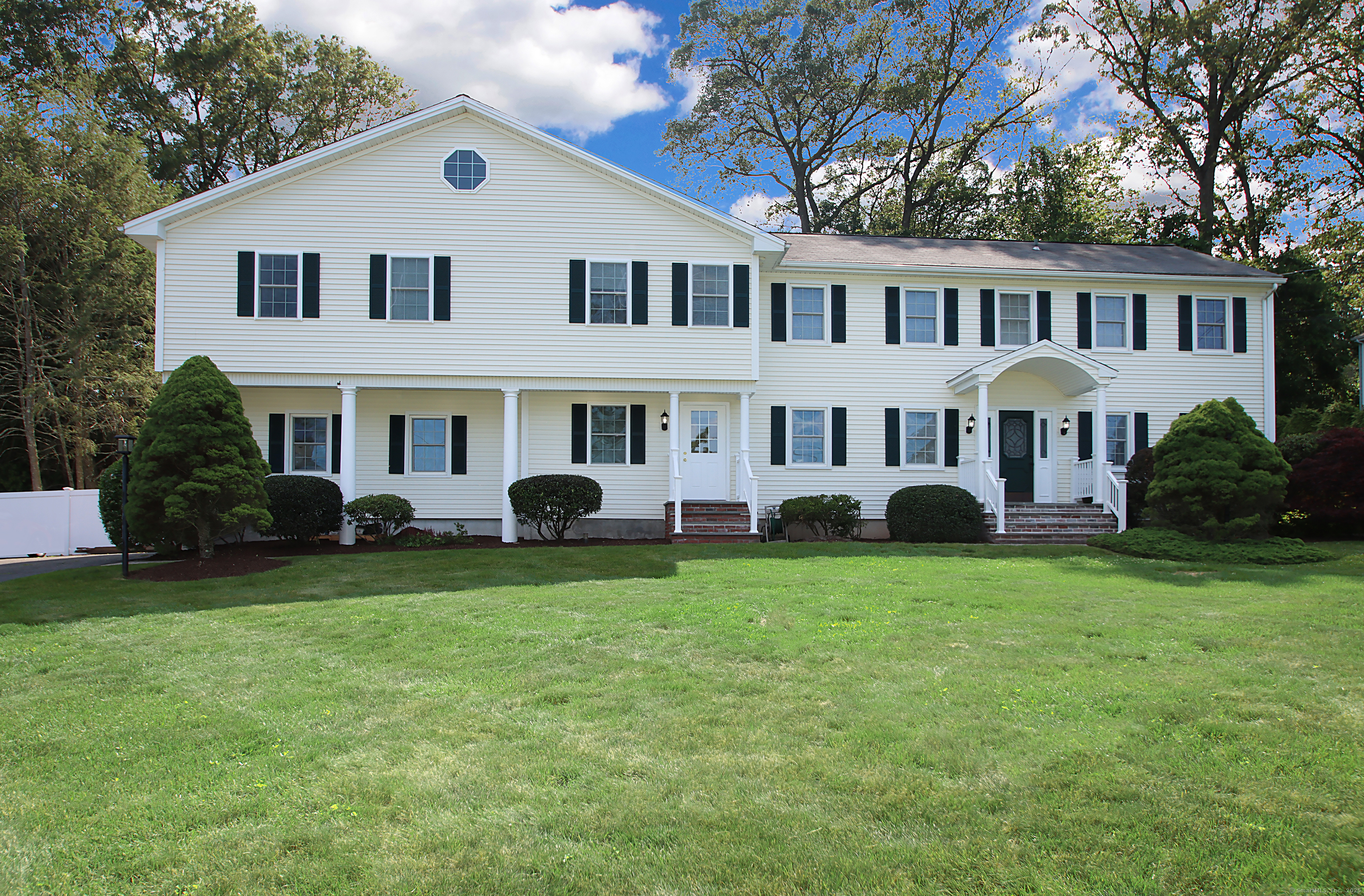 Property Photo: 37 Lamplighter Lane CT 06825