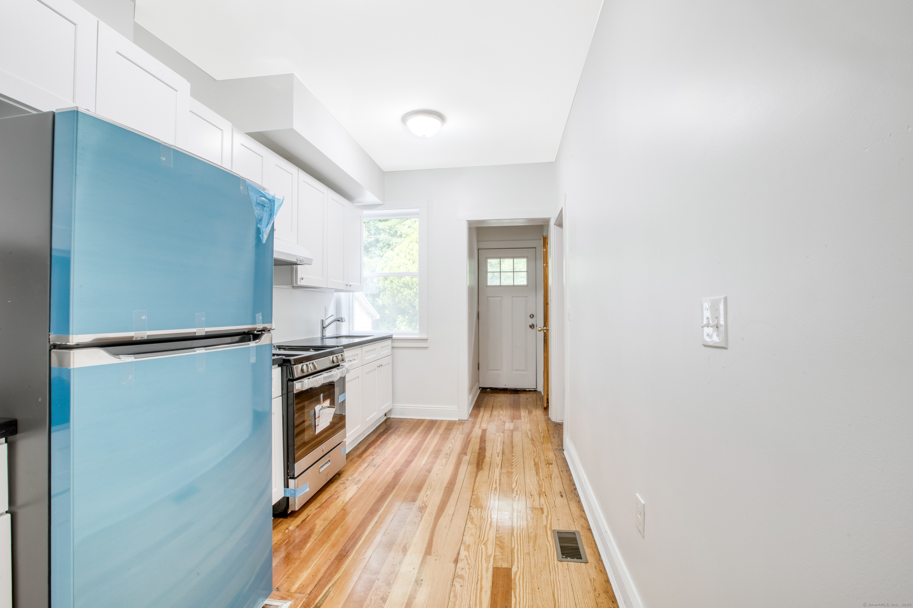 Property Photo: 289 East Avenue CT 06610
