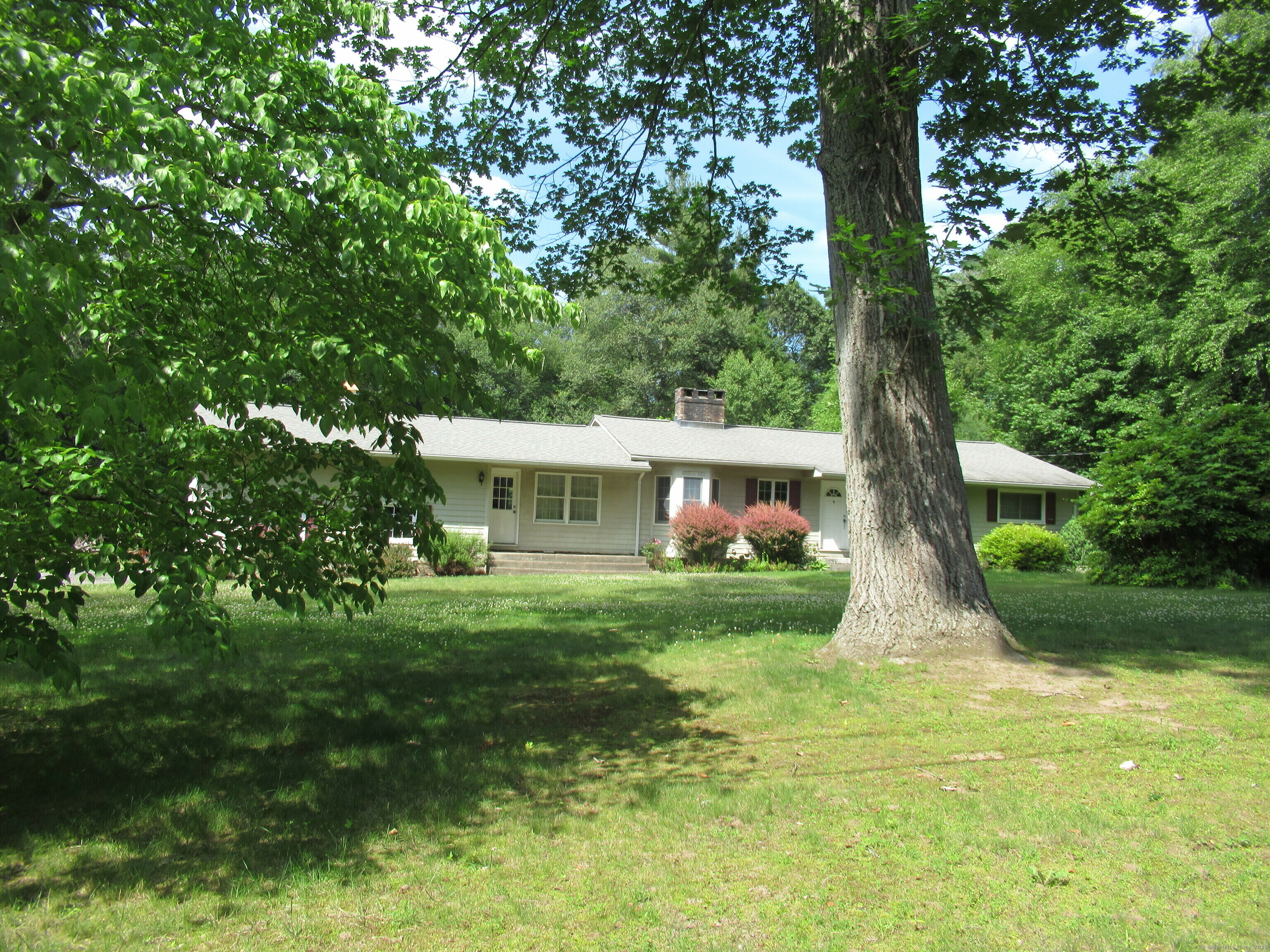 Property Photo:  12 Shady Glen Lane  CT 06071 