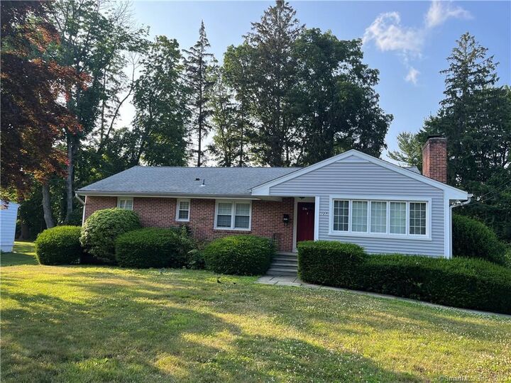 127 Orchard Drive  New Canaan CT 06840 photo