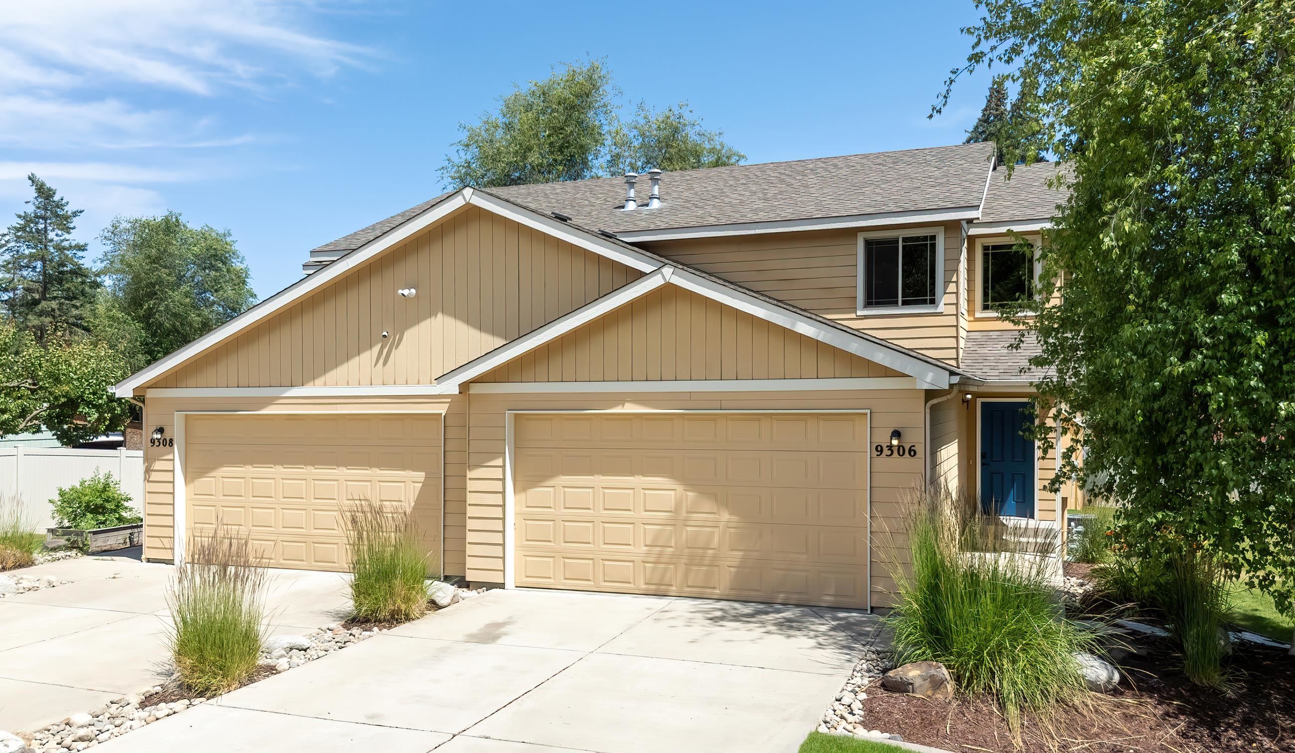Property Photo: 9306 N Mountain Ln 9308 WA 99218