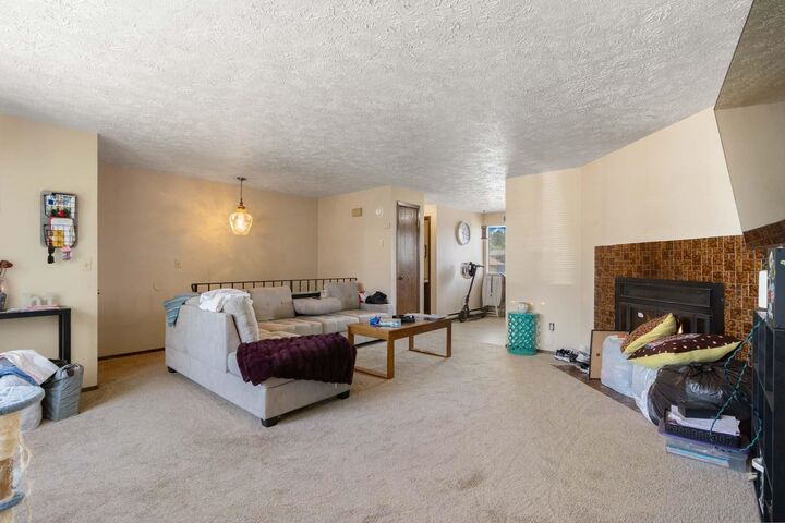 Property Photo:  1526-1528 E Rowan Ave  WA 99207 