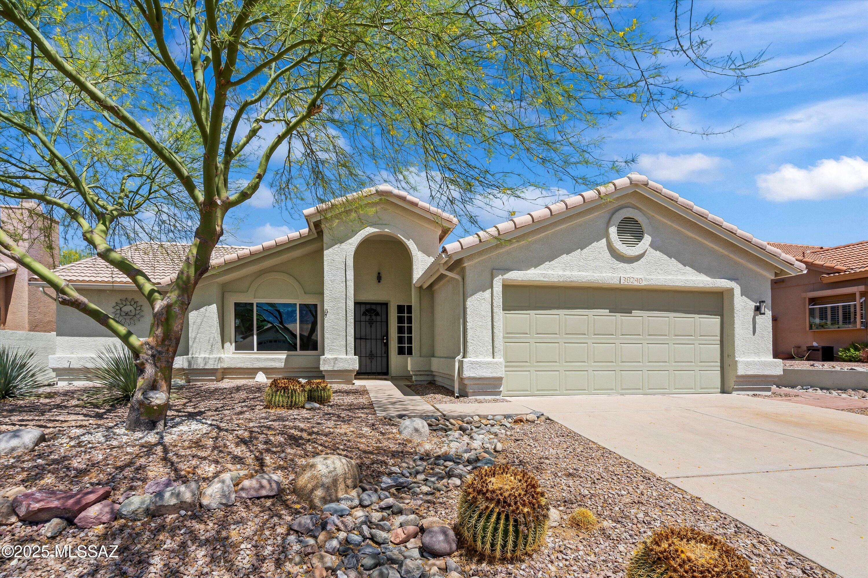 38240 S Mountain Site Drive  Tucson AZ 85739 photo