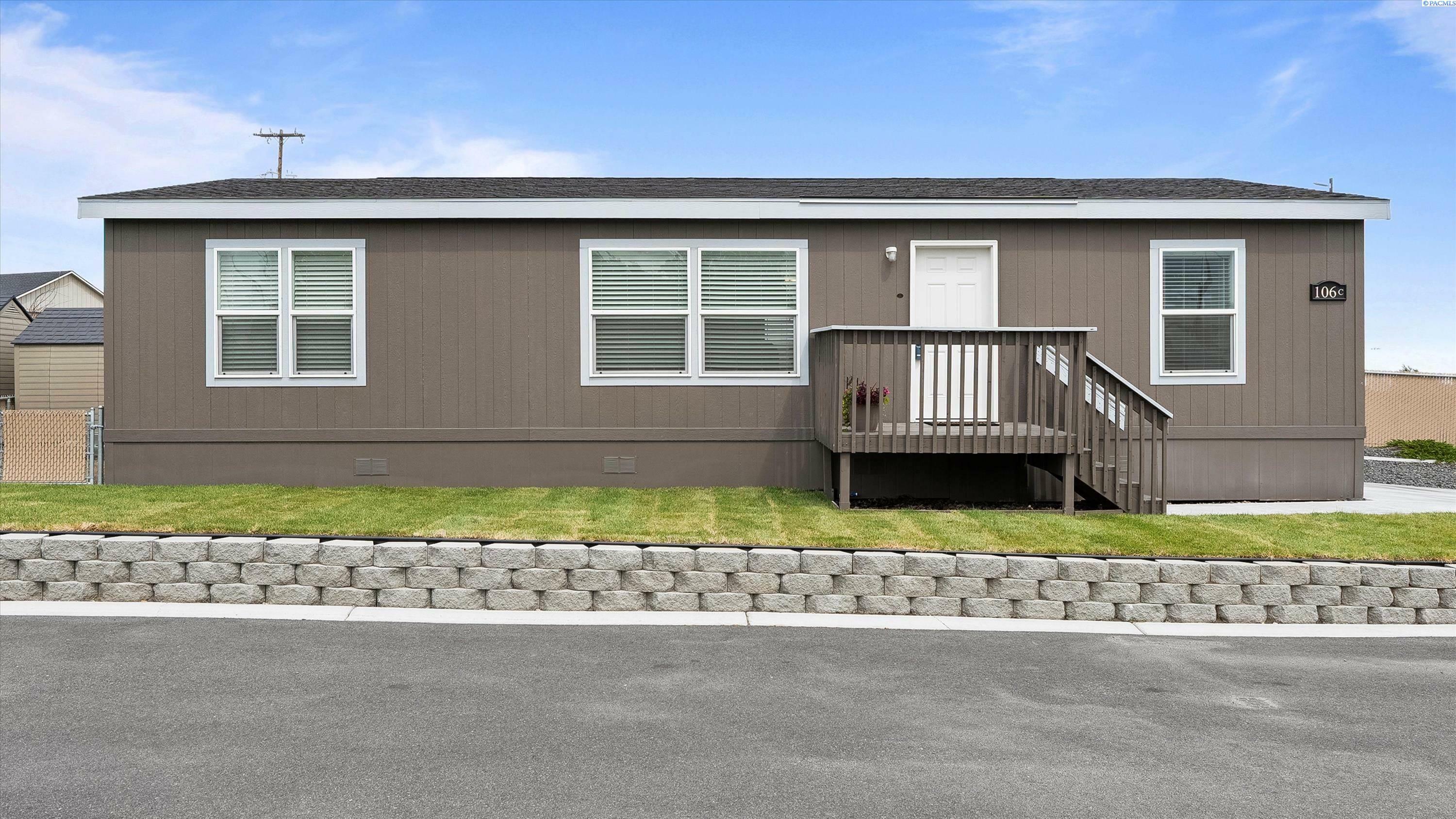 Property Photo: 3517 Road 84, 106C WA 99301